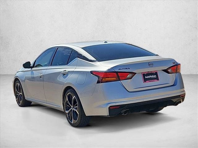 Used 2024 Nissan Altima 2.5 SR FWD image 8