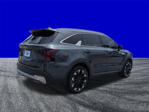 Used 2025 Kia Sorento SX FWD image 4