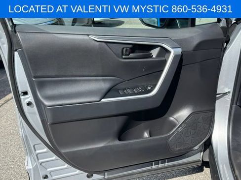 Used 2025 Toyota RAV4 LE AWD/4WD image 30