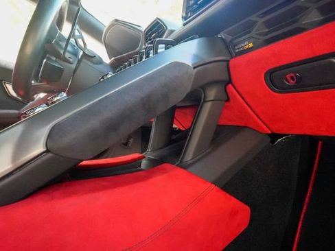 Used 2015 Lamborghini Huracan LP 610-4 AWD/4WD image 86