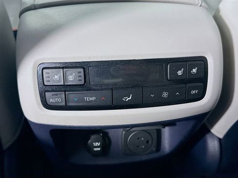 Used 2022 Hyundai Palisade Limited FWD image 27