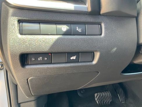 Used 2023 Nissan Rogue Platinum w/ Platinum Premium Package AWD/4WD image 8
