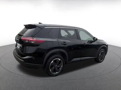 Used 2025 Nissan Rogue SV AWD/4WD image 13
