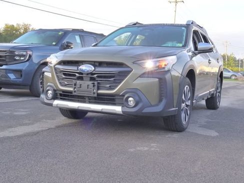 Used 2024 Subaru Outback Touring XT AWD/4WD image 3