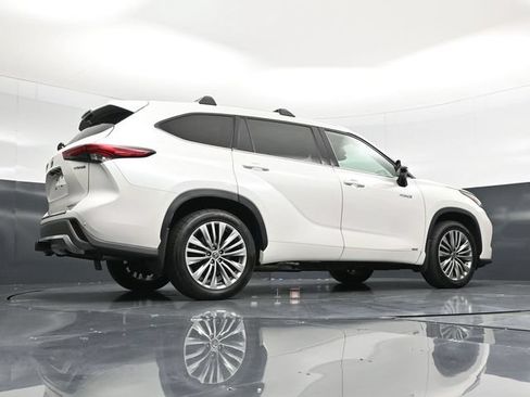 Used 2021 Toyota Highlander Platinum AWD/4WD image 58