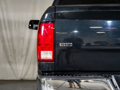 Used 2017 RAM 2500 SLT AWD/4WD image 38