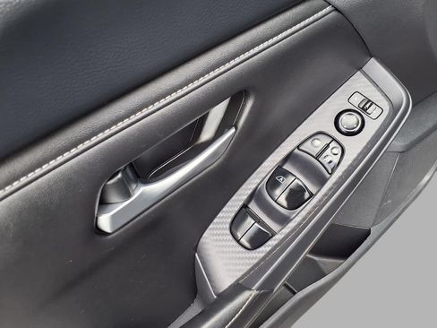 Used 2024 Nissan Sentra SV FWD image 19