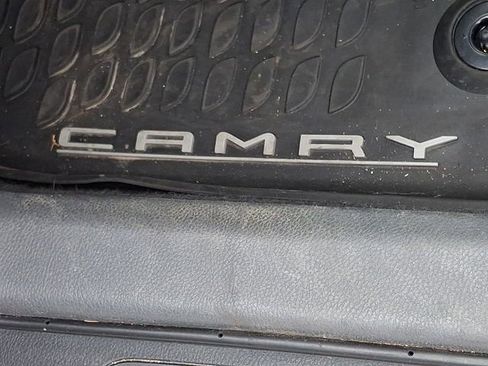 Used 2020 Toyota Camry LE image 14