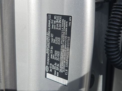 Certified 2024 Hyundai Santa Fe Limited image 29
