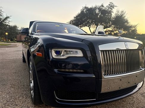 Used 2015 Rolls-Royce Ghost image 30