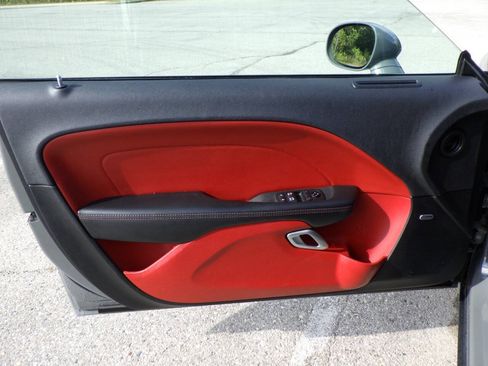Used 2018 Dodge Challenger R/T Plus RWD image 10