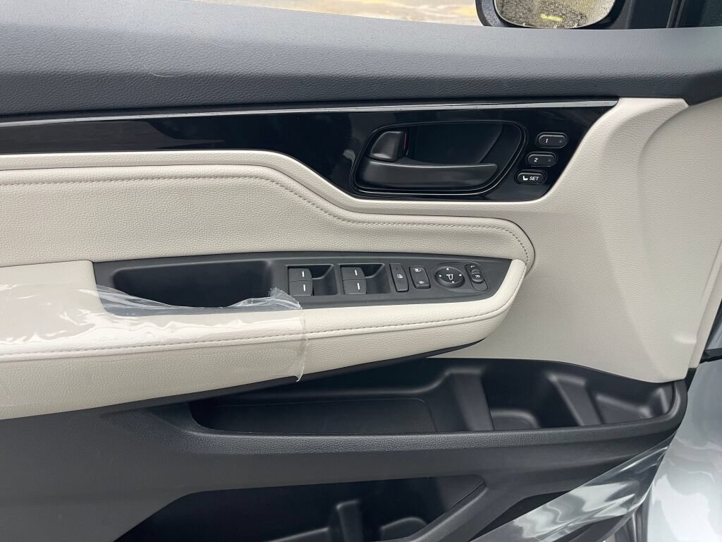 New 2027 Honda Odyssey Touring image 7