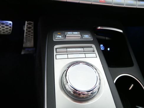 Used 2022 Genesis GV70 3.5T Sport w/ Sport Prestige Package image 29