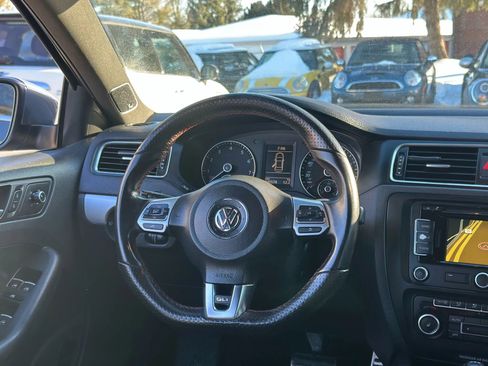 Used 2012 Volkswagen Jetta GLI image 18