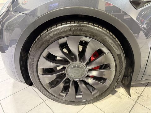Used 2021 Tesla Model Y Performance image 39