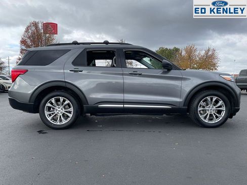 Used 2022 Ford Explorer XLT w/ Equipment Group 202A image 27