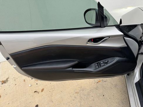 Used 2023 MAZDA MX-5 Miata Grand Touring RWD image 12