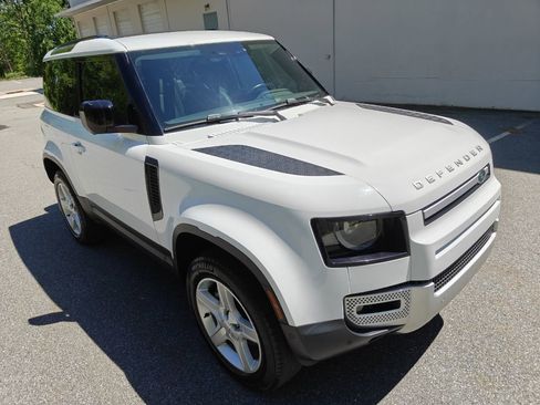 Used 2023 Land Rover Defender 90 SE AWD/4WD image 45