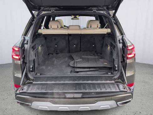 Used 2020 BMW X5 xDrive40i w/ Convenience Package image 11