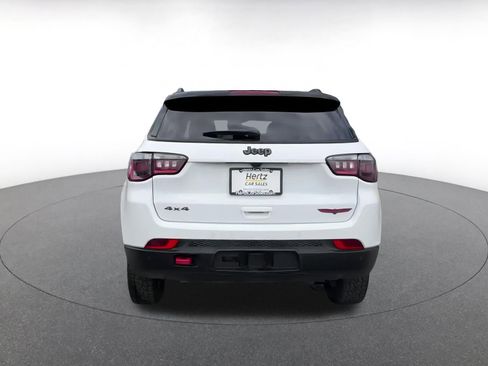 Used 2025 Jeep Compass Trailhawk w/ Trailer Tow Group image 12