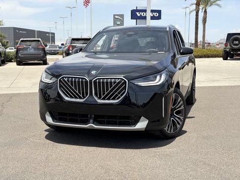 Used 2026 BMW X3 xDrive30i w/ Convenience Package AWD/4WD image 3