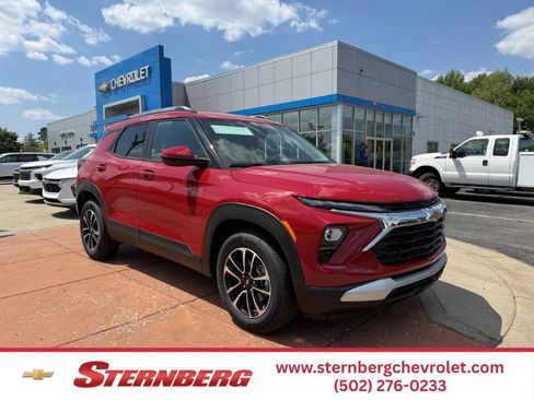 New 2026 Chevrolet TrailBlazer LT FWD image 1