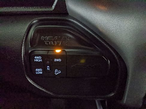 Used 2024 RAM 2500 Big Horn w/ Off Road Package AWD/4WD image 9