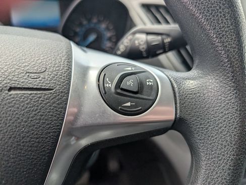 Used 2016 Ford Escape SE w/ Equipment Group 201A FWD image 13