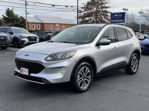 Used 2020 Ford Escape SEL image 5