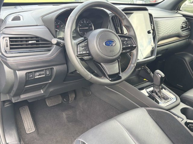 Used 2025 Subaru Forester Touring AWD/4WD image 20