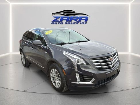 Used 2017 Cadillac XT5 Luxury w/ Driver Awareness Package image 9