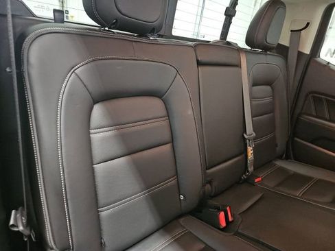 Used 2022 GMC Canyon Denali image 16