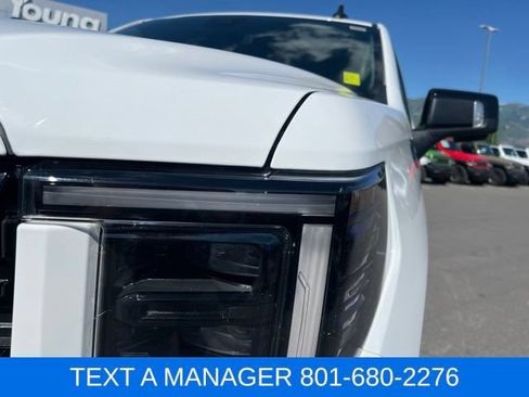 Used 2025 GMC Sierra 1500 Elevation w/ Elevation Premium Package AWD/4WD image 13