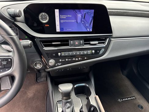 Used 2025 Lexus ES 350 w/ Premium Package FWD image 31