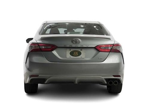 Used 2019 Toyota Camry SE image 6