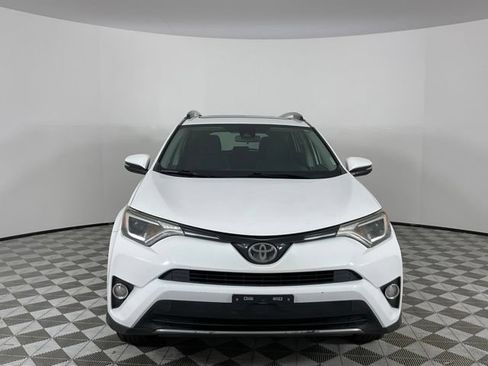 Used 2017 Toyota RAV4 XLE FWD image 2