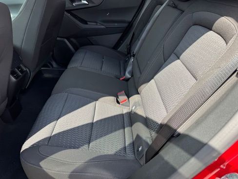 New 2026 Chevrolet Equinox LT image 11