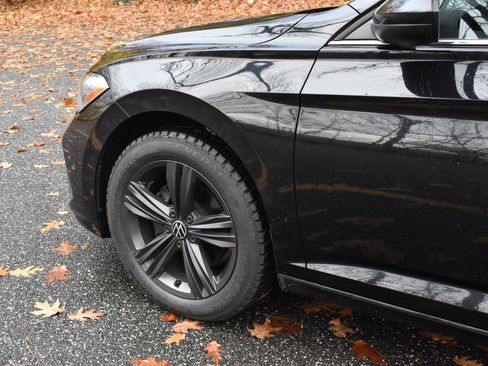 Used 2022 Volkswagen Jetta SE image 15