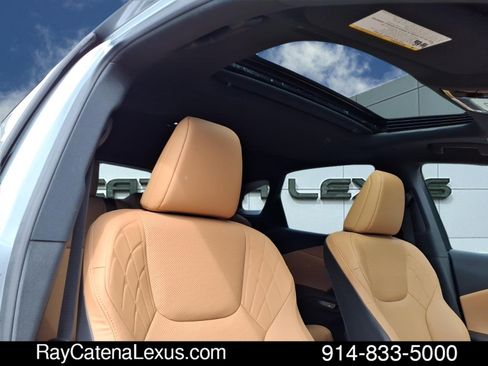 Used 2024 Lexus RX 350 Premium w/ Accessory Package (Z1) AWD/4WD image 22