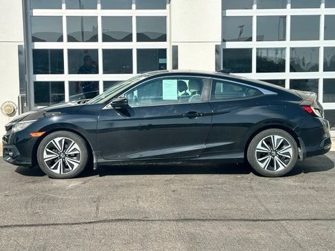 Used 2018 Honda Civic EX-T image 3
