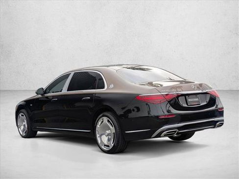 Certified 2025 Mercedes-Benz Maybach S 680 4MATIC image 11