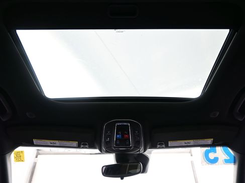 Used 2025 Jeep Grand Cherokee L Laredo w/ Trailer Tow Package image 19