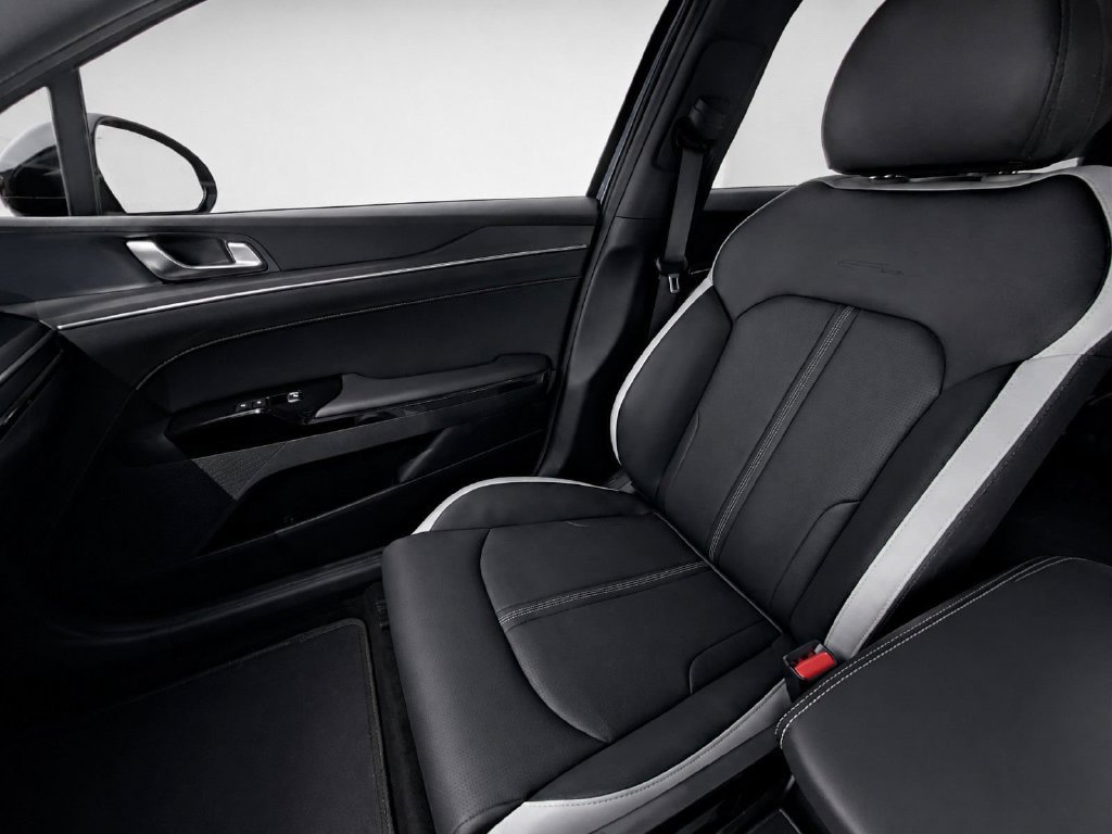 Certified 2025 Kia K5 GT-Line AWD/4WD image 20