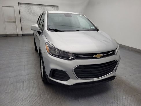 Used 2020 Chevrolet Trax LS w/ Tint and Cruise Package image 14