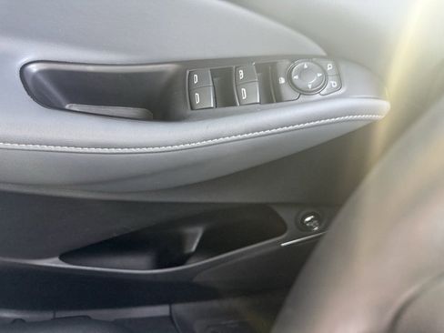 Used 2020 Buick Enclave Essence w/ Sound and Sites Package image 19