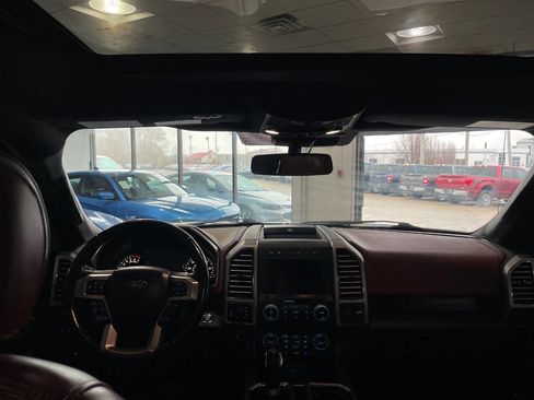 Used 2019 Ford F150 Platinum w/ Equipment Group 701A Luxury image 25