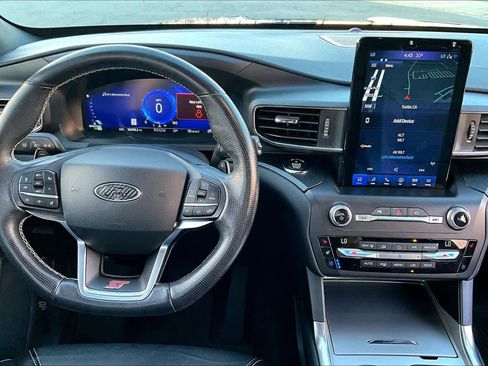 Used 2020 Ford Explorer ST w/ ST Street Pack image 16