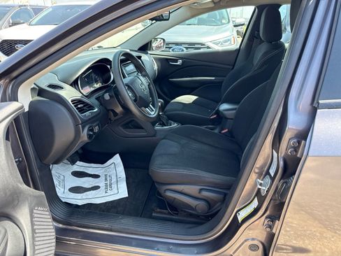 Used 2016 Dodge Dart SXT FWD image 2