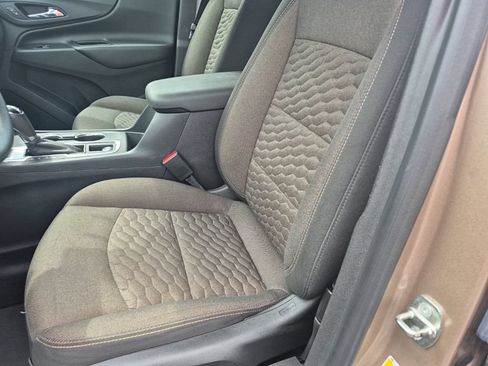 Used 2018 Chevrolet Equinox LT AWD/4WD image 11