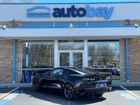 Used 2020 Chevrolet Camaro SS image 10